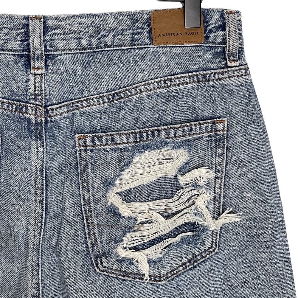 American Eagle Ripped Mom Jean 8 High Rise Tapered Leg Ankle Length Destroyed - Picture 7 of 10